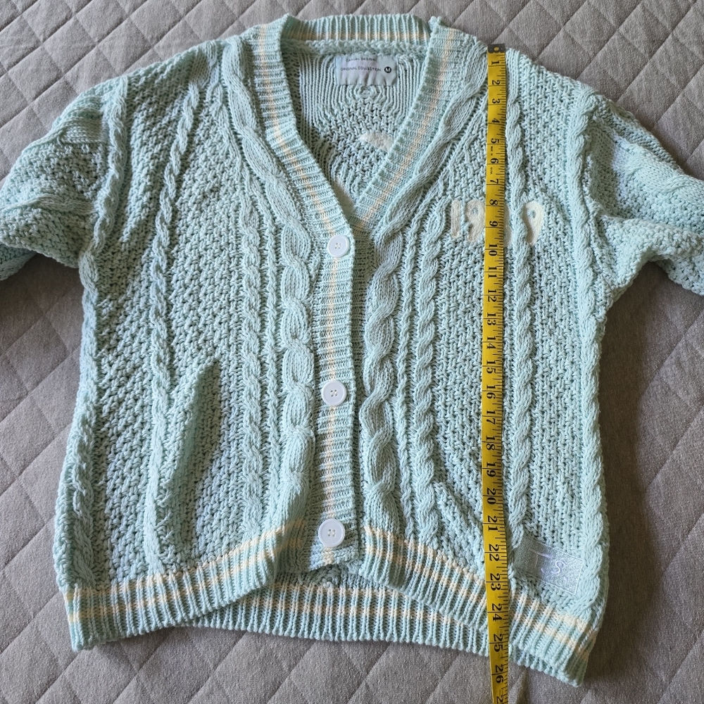 Taylor Swift Inspired 1989 Light blue Knit Cardigan Size Medium - Picture 6 of 9